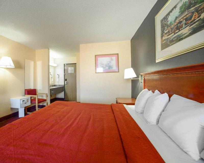 Quality Inn Carbondale University Area Exterior foto